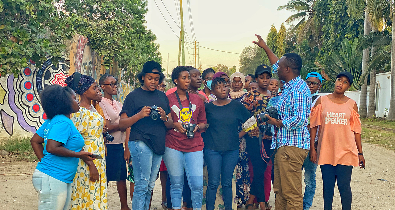 "»Female Photographers Workshop« in Dar es Salaam"
