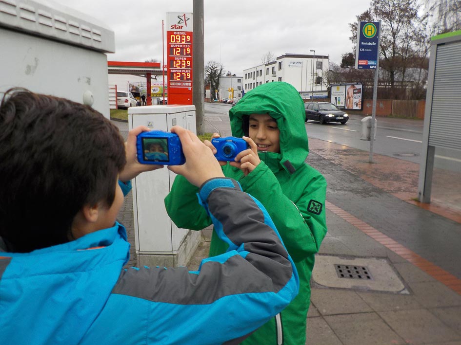 "Sprache(n) lernen durch Fotografie"